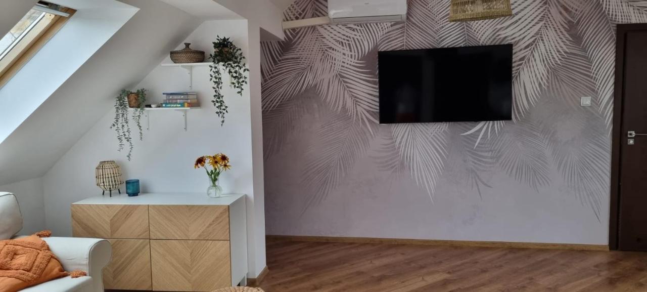 Apartament W Centrum - Nasze Poddasze Ustrzyki Dolne Exteriér fotografie